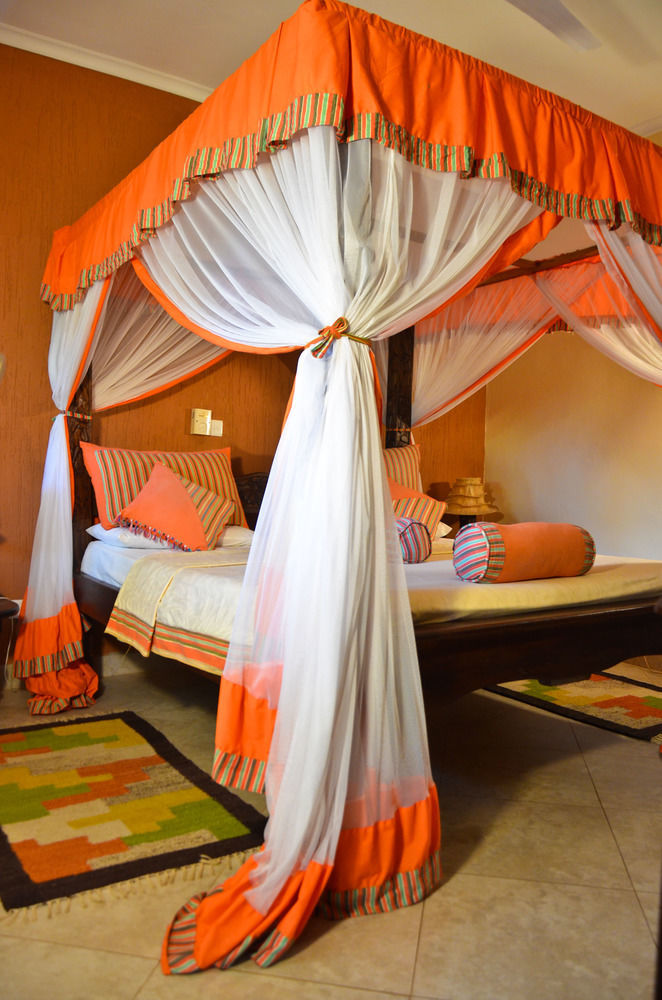 Hill Park Hotel - Tiwi Beach Εξωτερικό φωτογραφία